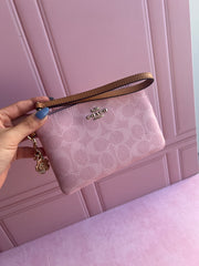 Wristlet sencilla Pink Powder