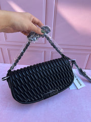 Bolso de hombro Steve Madden tono negro