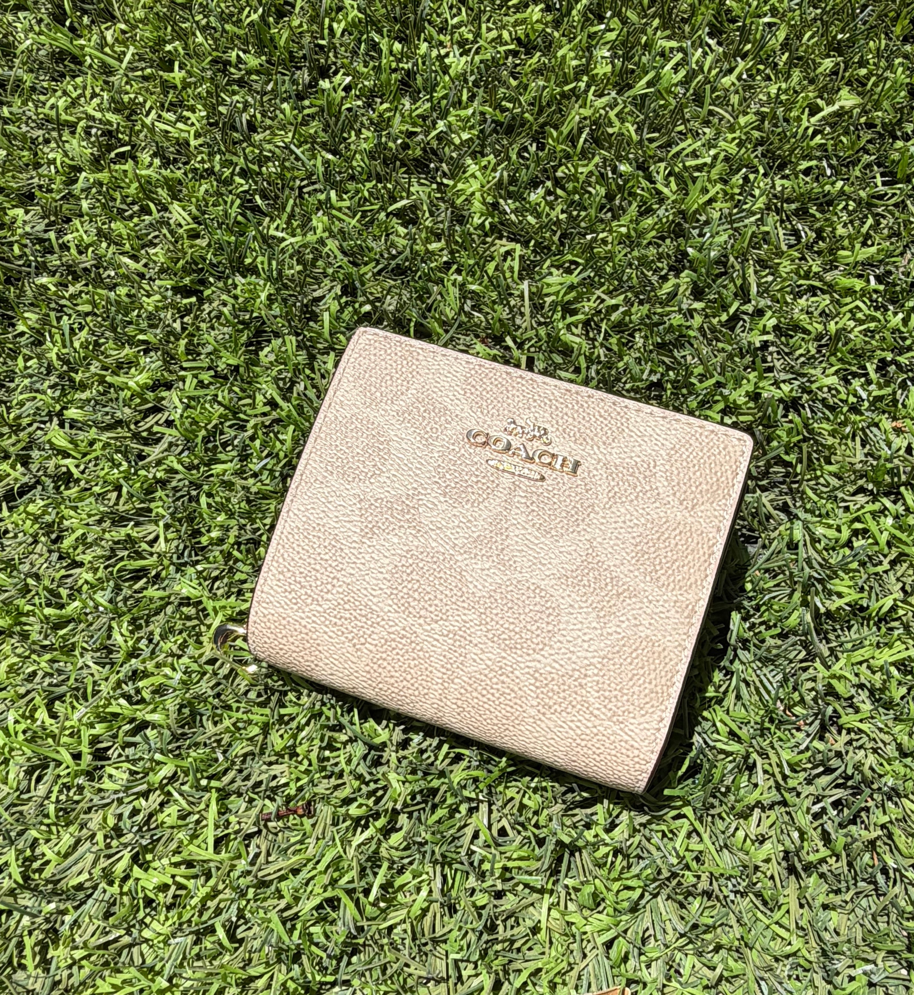 Coach Snap Wallet Beige