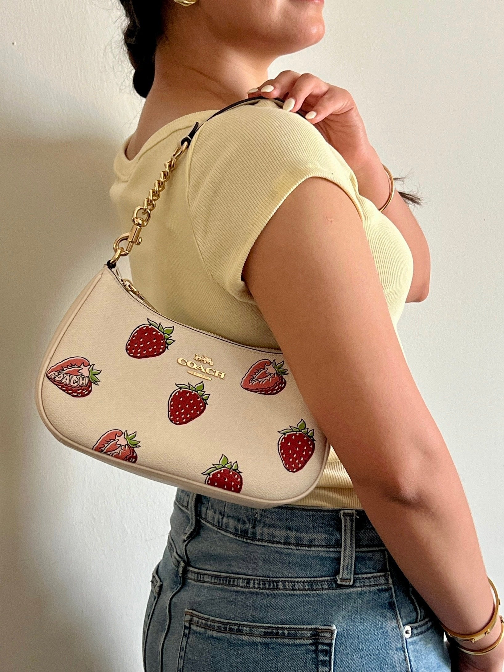 Coach Teri Shoulder bag con estampado de fresas